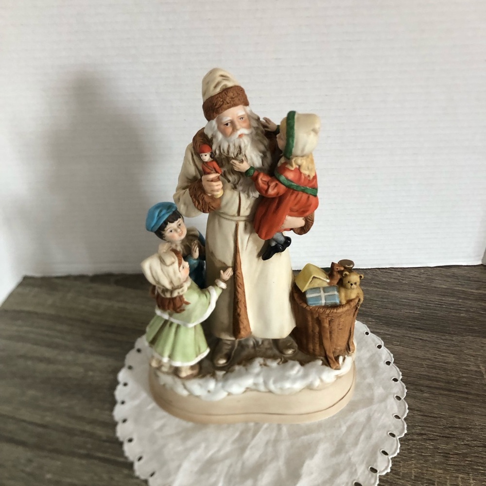 Vtg 1988 Schmid Holiday Music Box